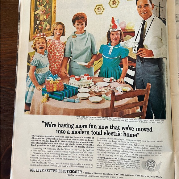 Vintage magazines Queen Mother Aug. 1964 & Life JFK July 1965 - Picture 8 of 12